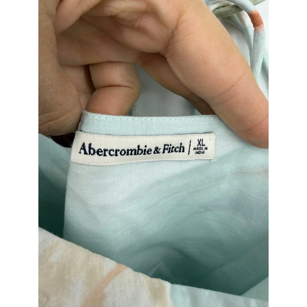Abercrombie & Fitch lightweight cotton